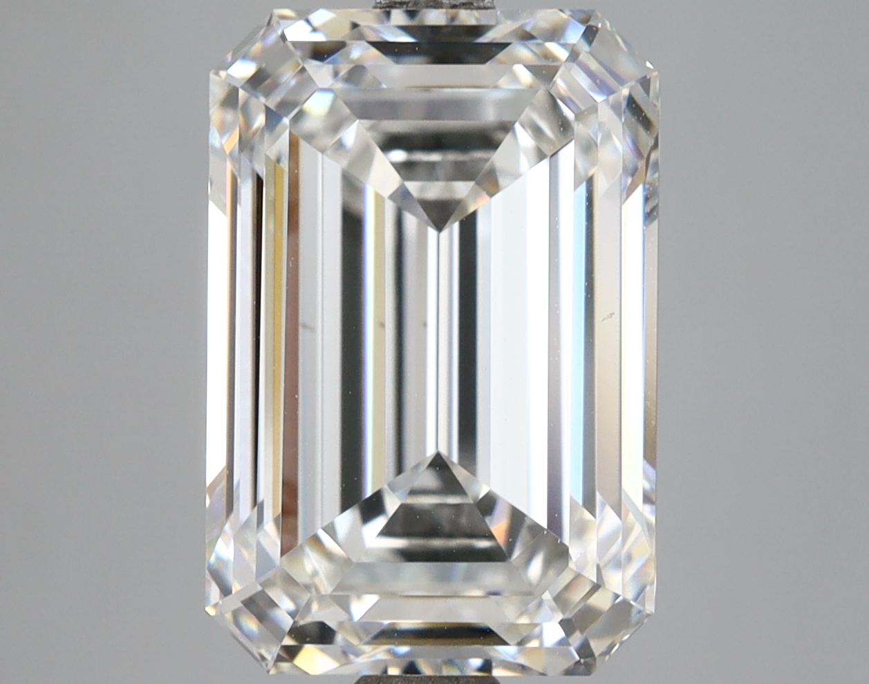 7.09 carat Emerald lab-grown diamond